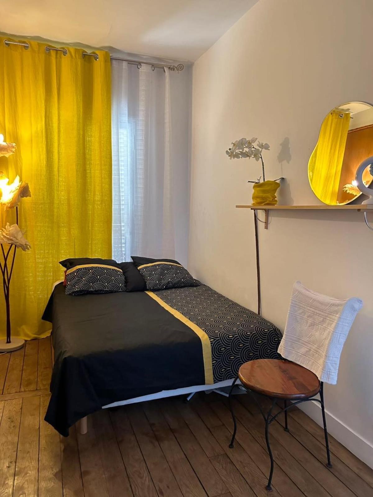 Appartamento Appt Rive Droite Centre Marais Parigi Esterno foto
